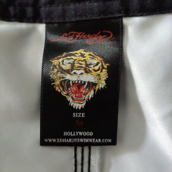 Ed Hardy Surf or Die Streetwear Girls All Over the World Boardshorts 38 - Picture 15 of 16